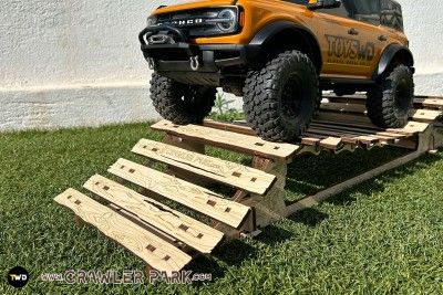 Crawler park RC Bridge Crossing Obstacle 1/10 Remote Control Multicolor