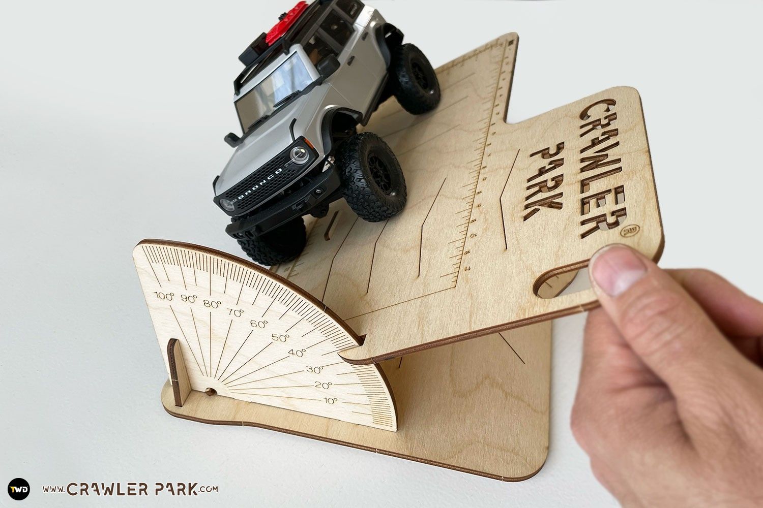 thumbnail interactive-video image 1 of ToysWD TWD240005 Crawler Park Set-up System Table For 1/24 & 1/18 RC Crawlers 1 of 3